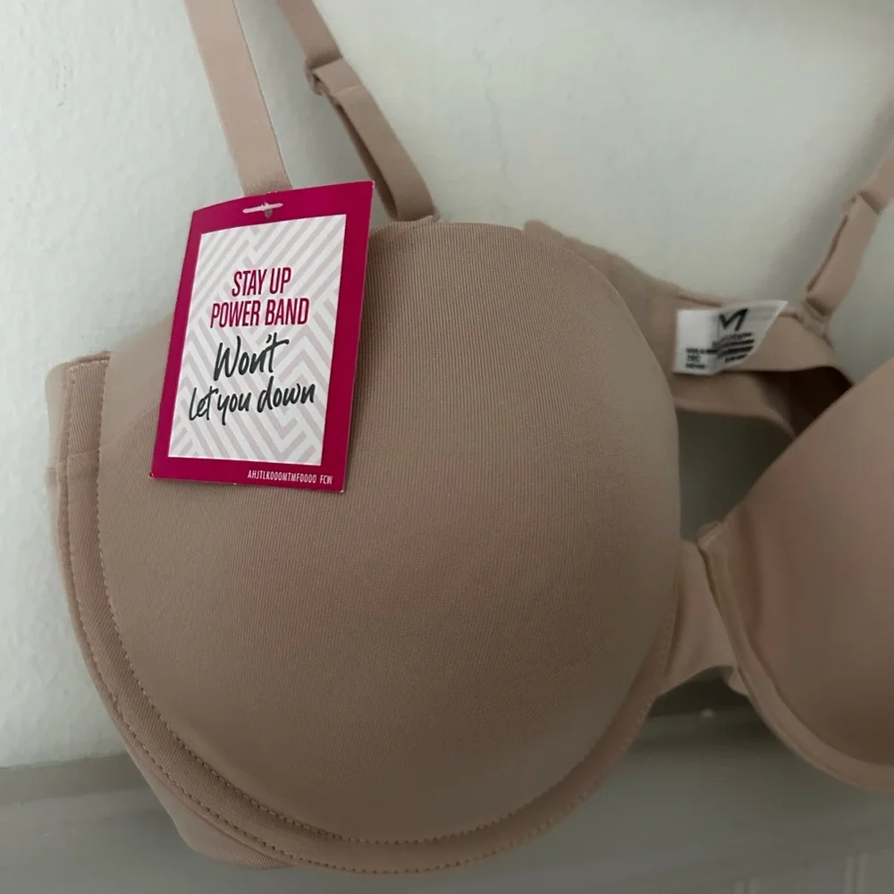 ⭐️ NEW Maidenform 36C Light Nude Smooth Finish Convertible Bra